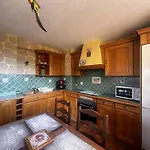 Apartment 2 Pieces Avec Parking Pres De La - Fr-1-388-118 *